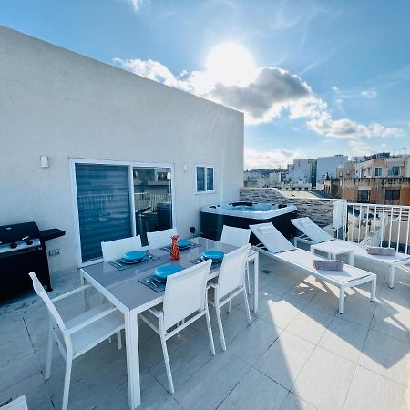Poseidon Court Penthouse Superior Apartment St. Paul's Bay Ngoại thất bức ảnh