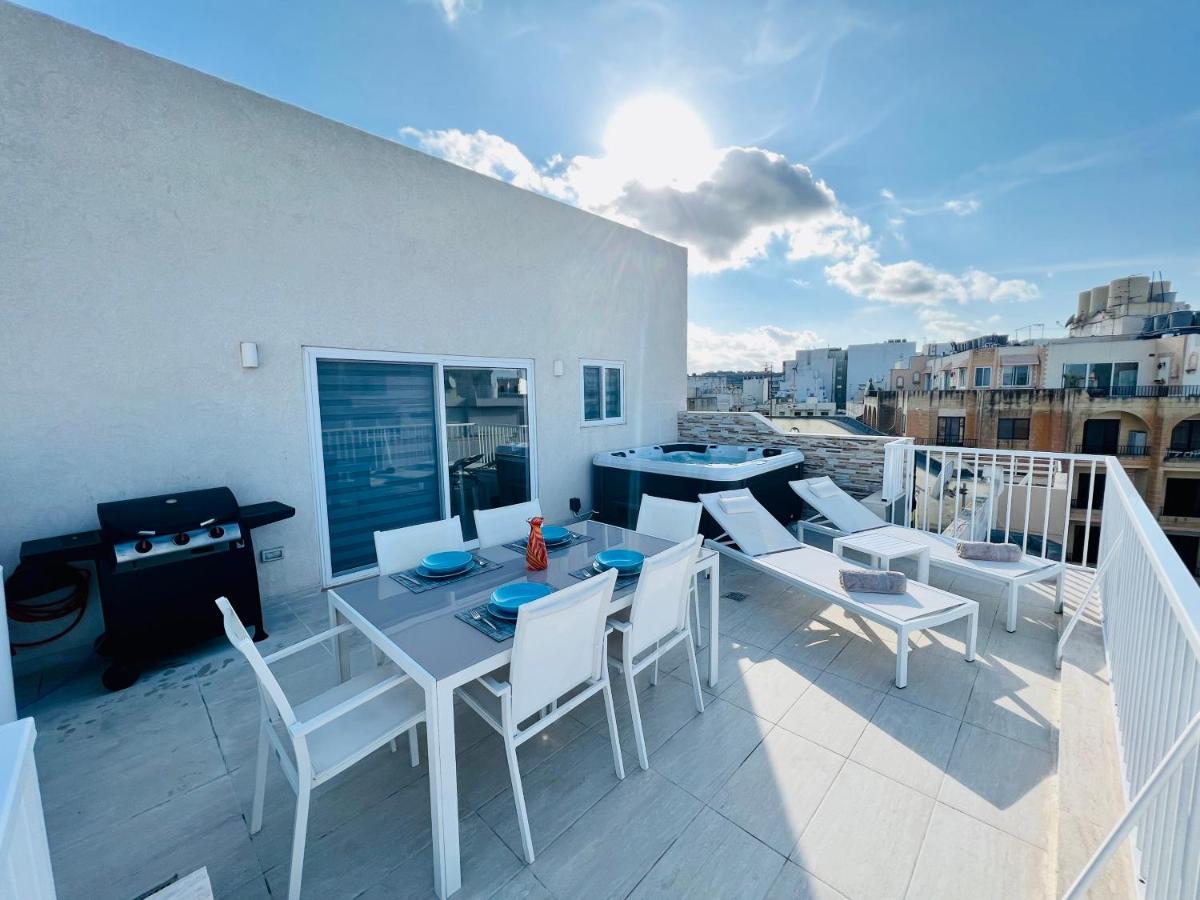 Poseidon Court Penthouse Superior Apartment St. Paul's Bay Ngoại thất bức ảnh