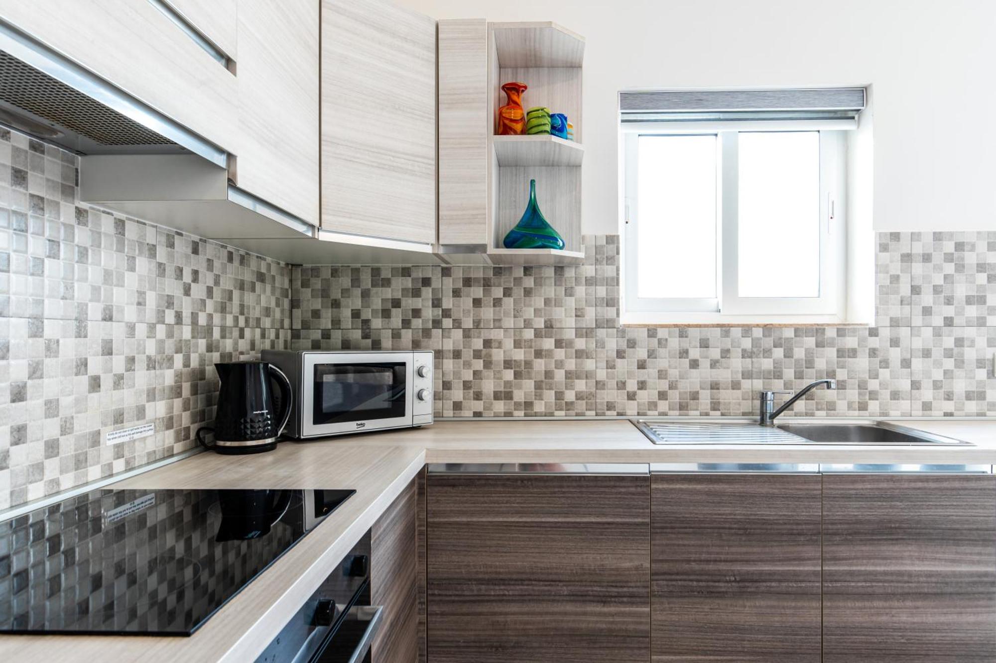 Poseidon Court Penthouse Superior Apartment St. Paul's Bay Ngoại thất bức ảnh