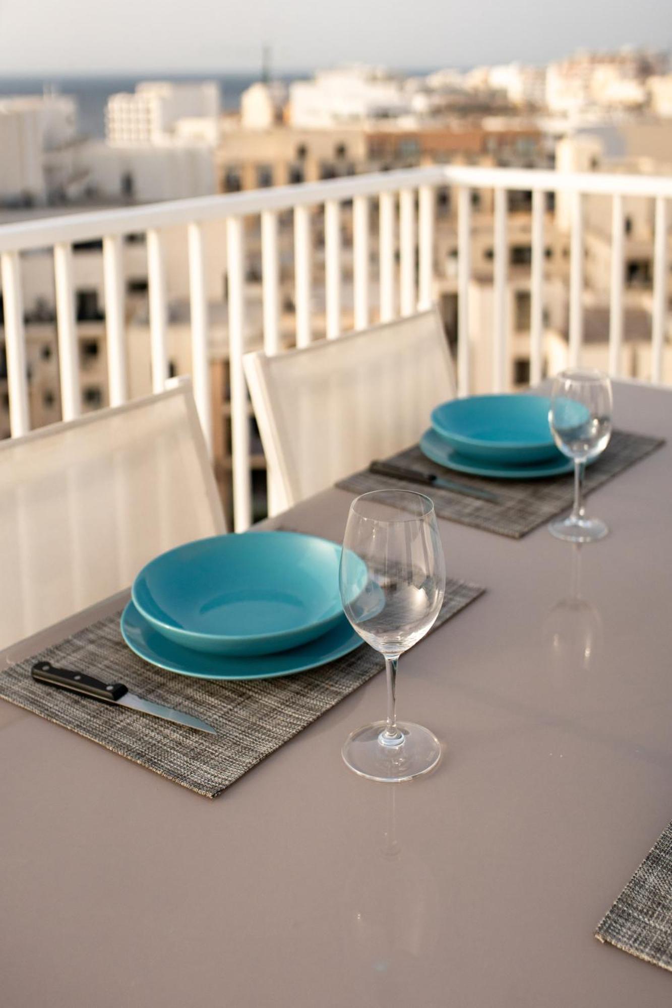 Poseidon Court Penthouse Superior Apartment St. Paul's Bay Ngoại thất bức ảnh