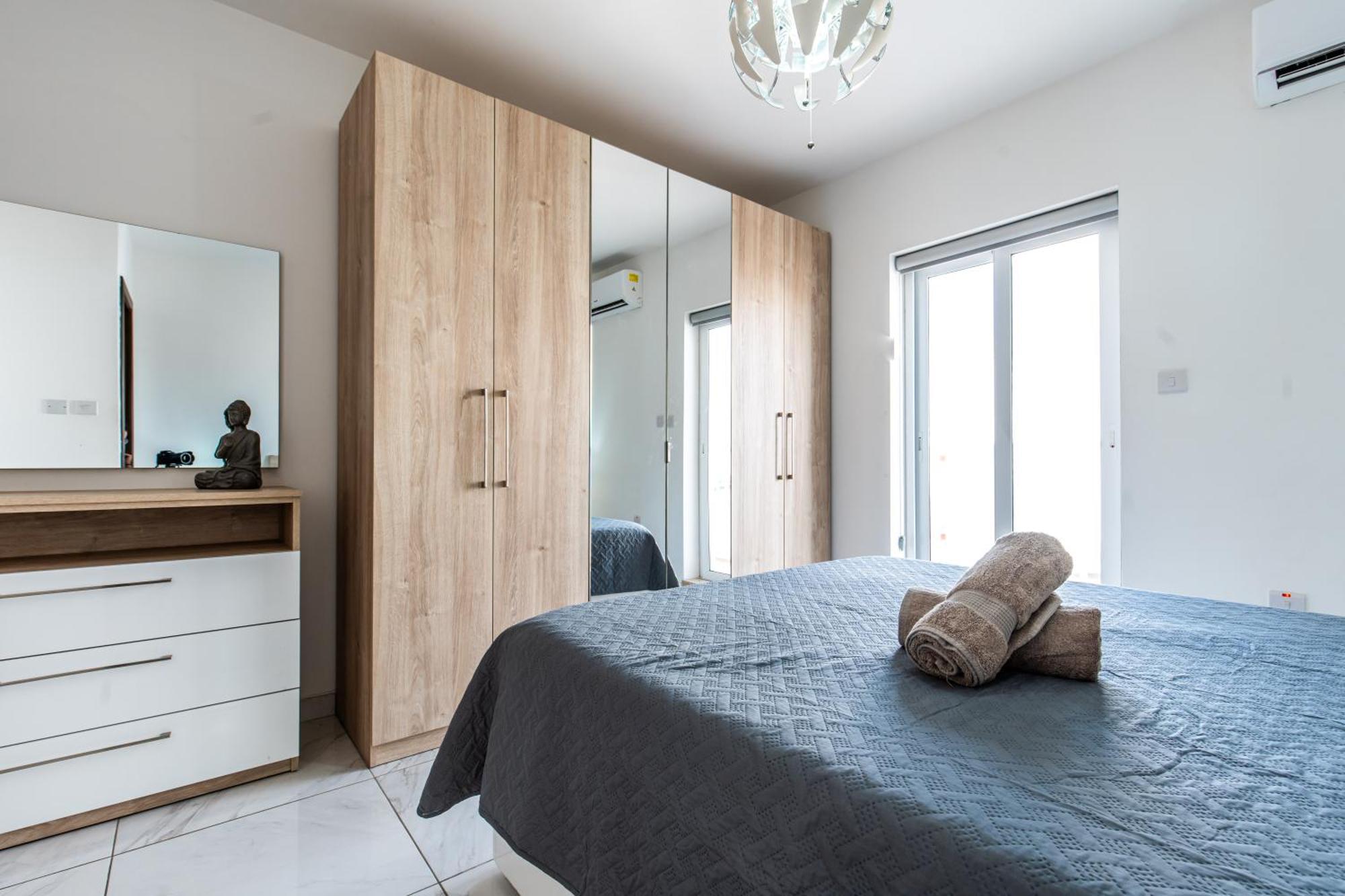 Poseidon Court Penthouse Superior Apartment St. Paul's Bay Ngoại thất bức ảnh