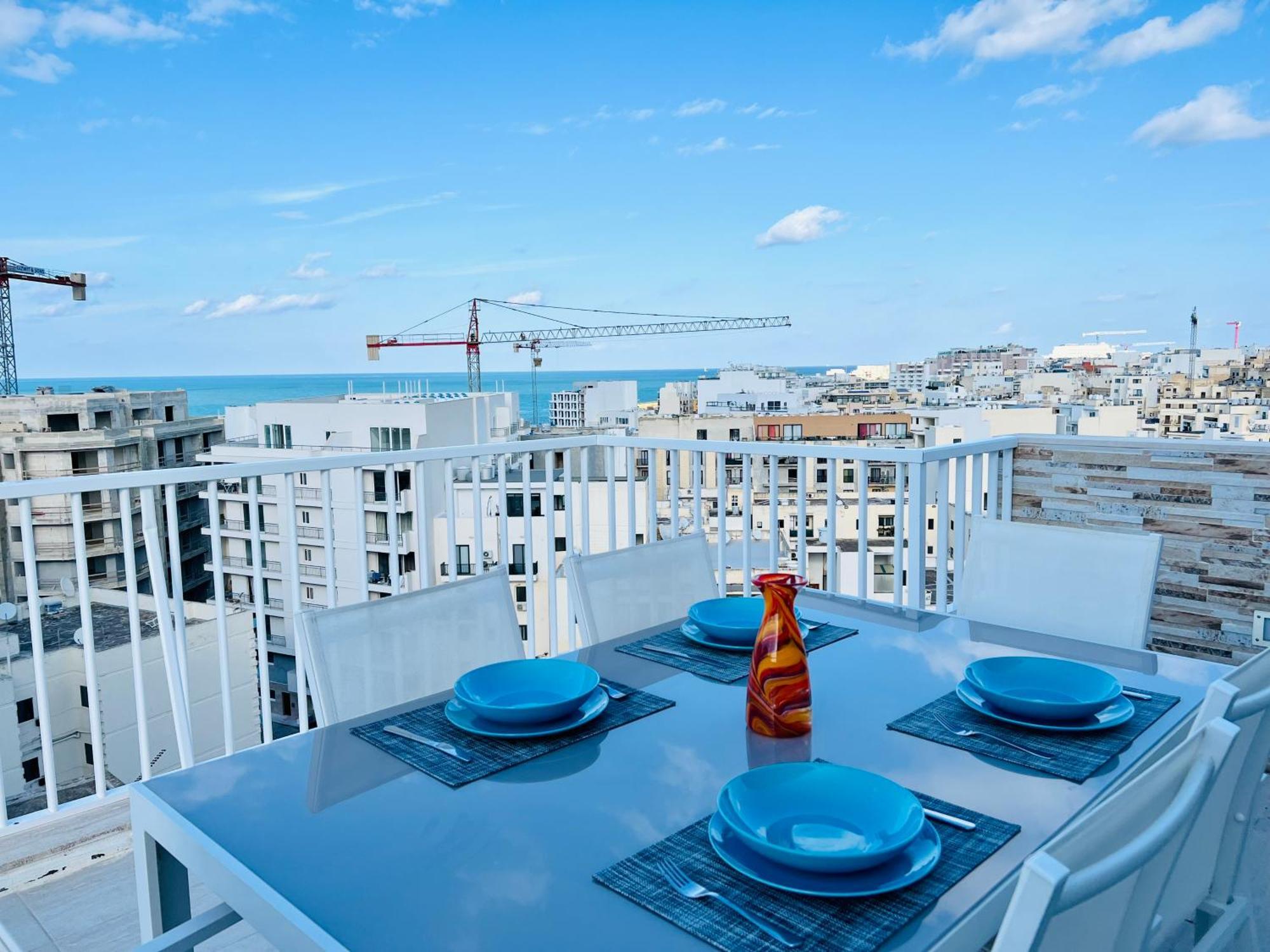 Poseidon Court Penthouse Superior Apartment St. Paul's Bay Ngoại thất bức ảnh